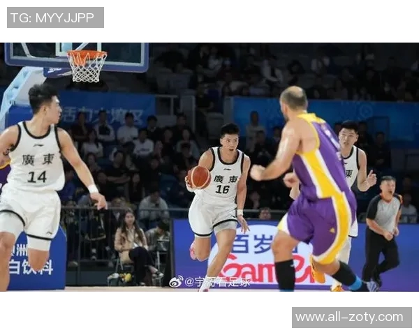 热身赛精彩纷呈张文逸砍下26分助力广东全运男篮战胜西班牙赫罗纳队 热身赛精彩纷呈张文逸砍下26分助力广东全运男篮战胜西班牙赫罗纳队