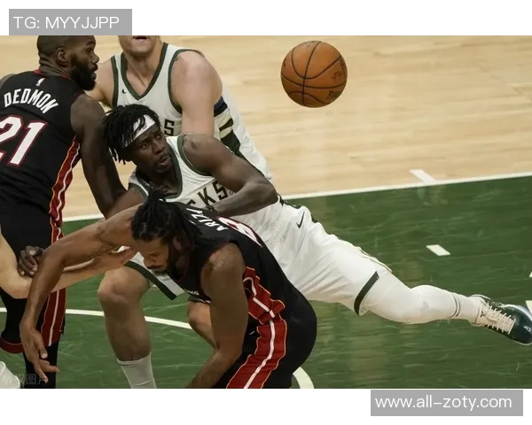 攻防兼备莫布里全场表现出色砍下23分5板3助1断2帽三分球命中率高达60 攻防兼备莫布里全场表现出色砍下23分5板3助1断2帽三分球命中率高达60