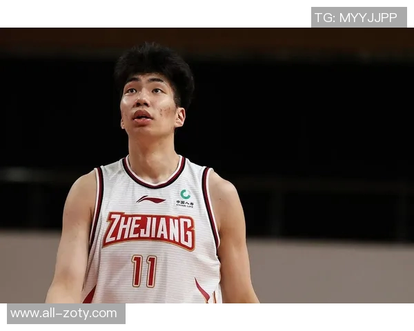 国家队中锋位置人手充足余嘉豪请假勇敢追梦值得支持