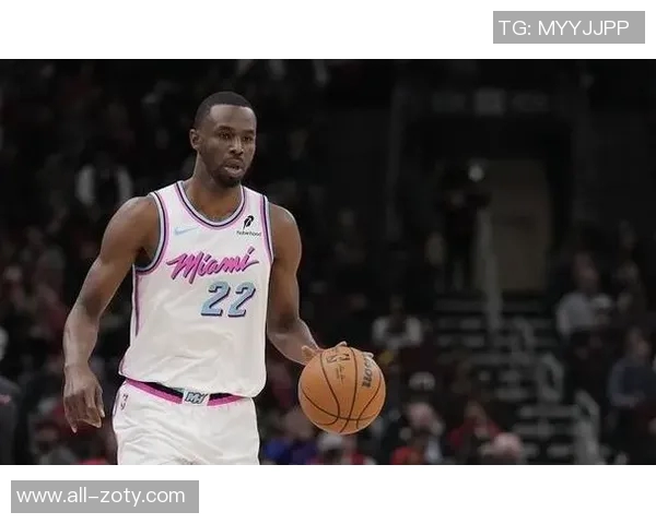 维金斯状态低迷半场表现不佳仅得4分3犯规引发关注